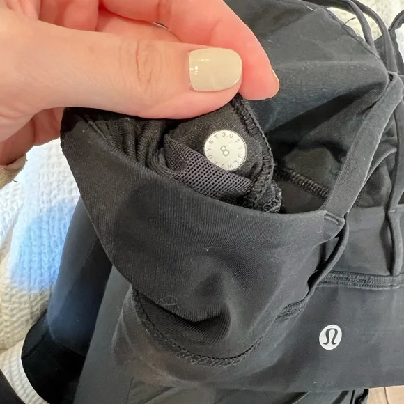 Lululemon - Energy Longline Bra - size 8 black - Picture 7 of 7